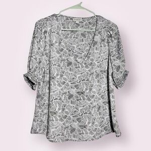 EVEREVE  Floral Black/white Women’s Top Blouse Sz S